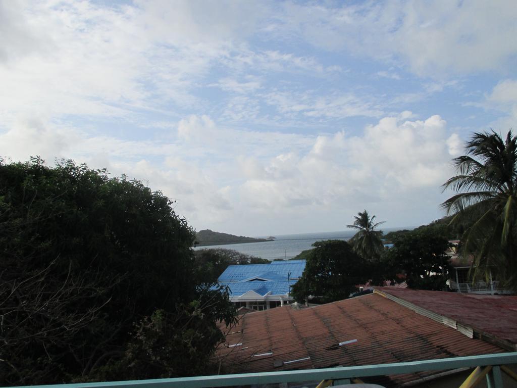 Hotel Flemming Tree Providencia Island Buitenkant foto