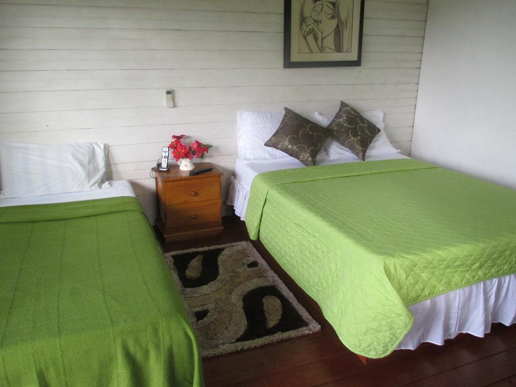 Hotel Flemming Tree Providencia Island Buitenkant foto