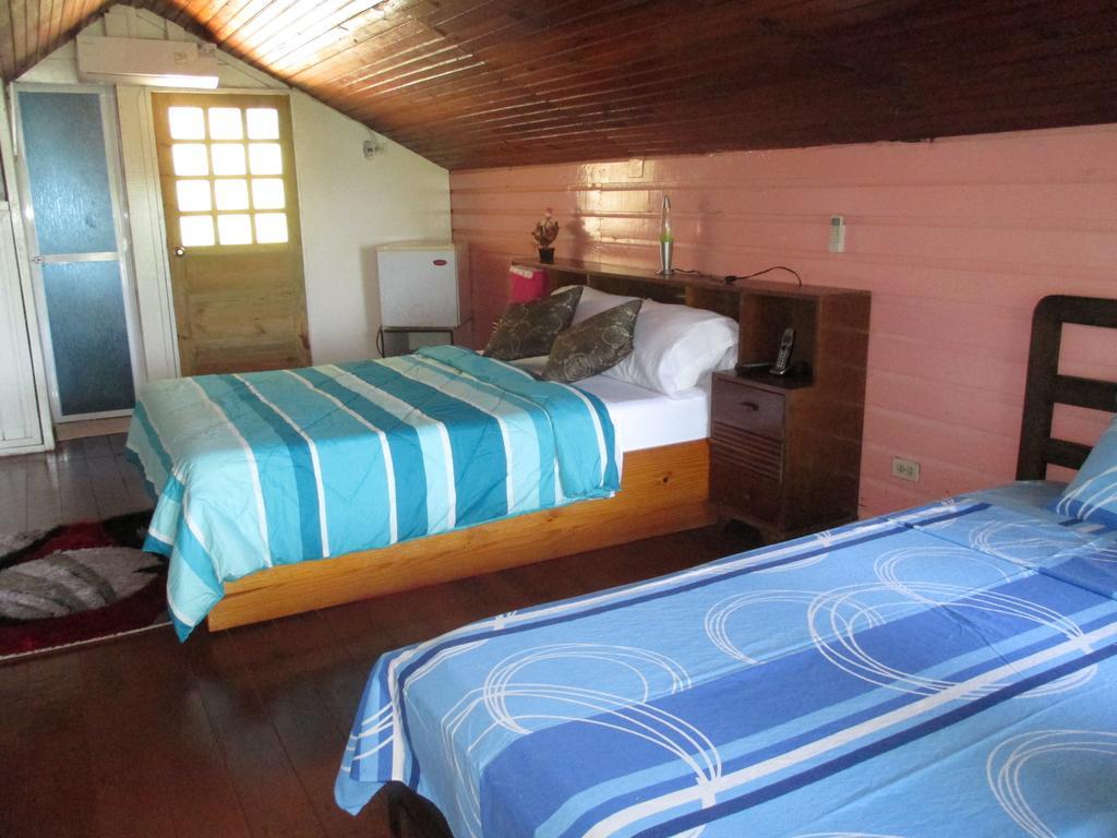 Hotel Flemming Tree Providencia Island Buitenkant foto