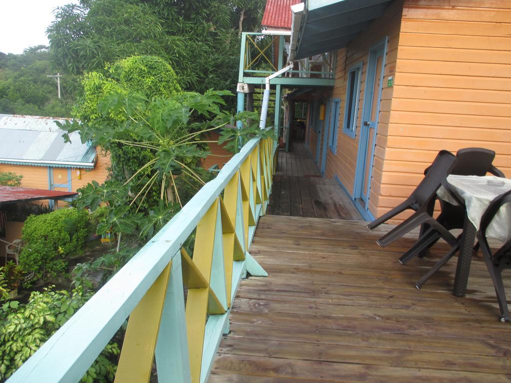 Hotel Flemming Tree Providencia Island Buitenkant foto